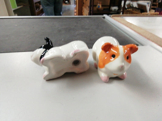 Quail Ceramics Guinea Pig Pair Salt & Pepper Shakers