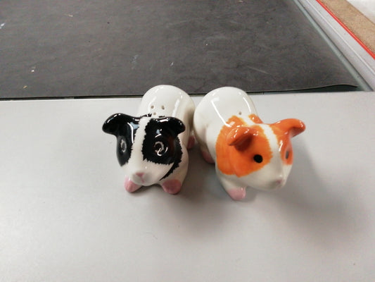 Quail Ceramics Guinea Pig Pair Salt & Pepper Shakers
